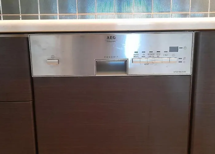 Dimitrios Nyaraló Vurvurú