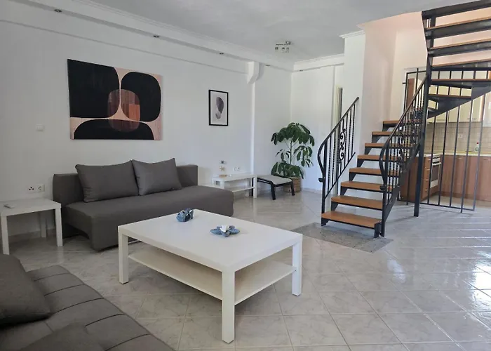 Nyaraló Dimitrios *