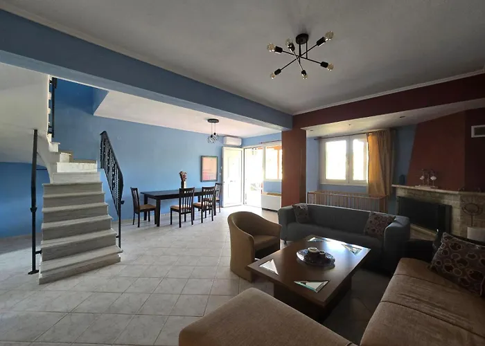 Dimitrios Nyaraló Vurvurú